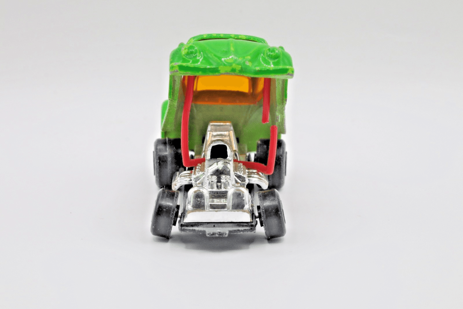 LESNEY Matchbox Superfast ~ 1972 VW Beetle ~ #43 Dragon Wheels ~ Diecast - Thumbnail 4