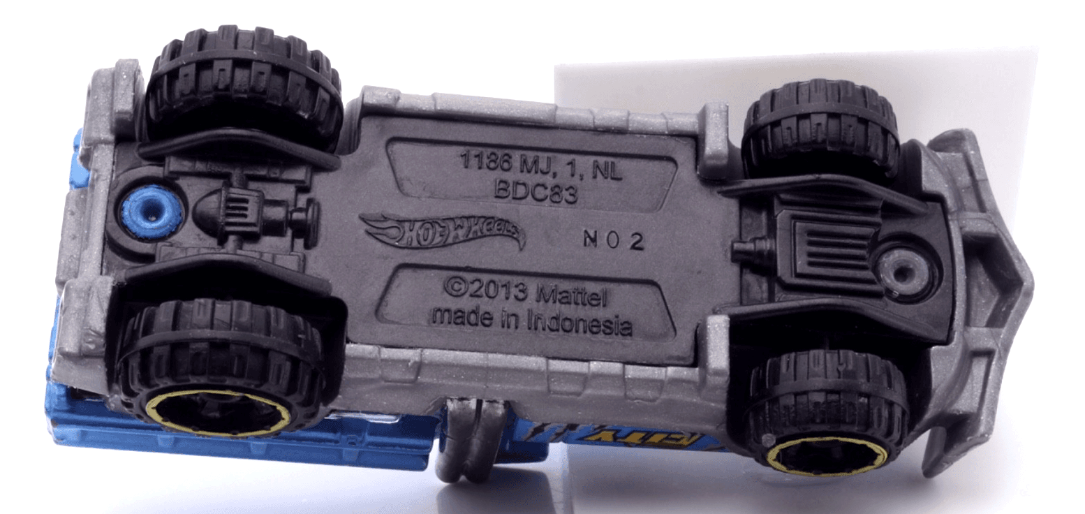2014 Hot Wheels City ~ SO PLOWED ~ Snow Plow Truck Blue Diecast 1:64 - Thumbnail 10