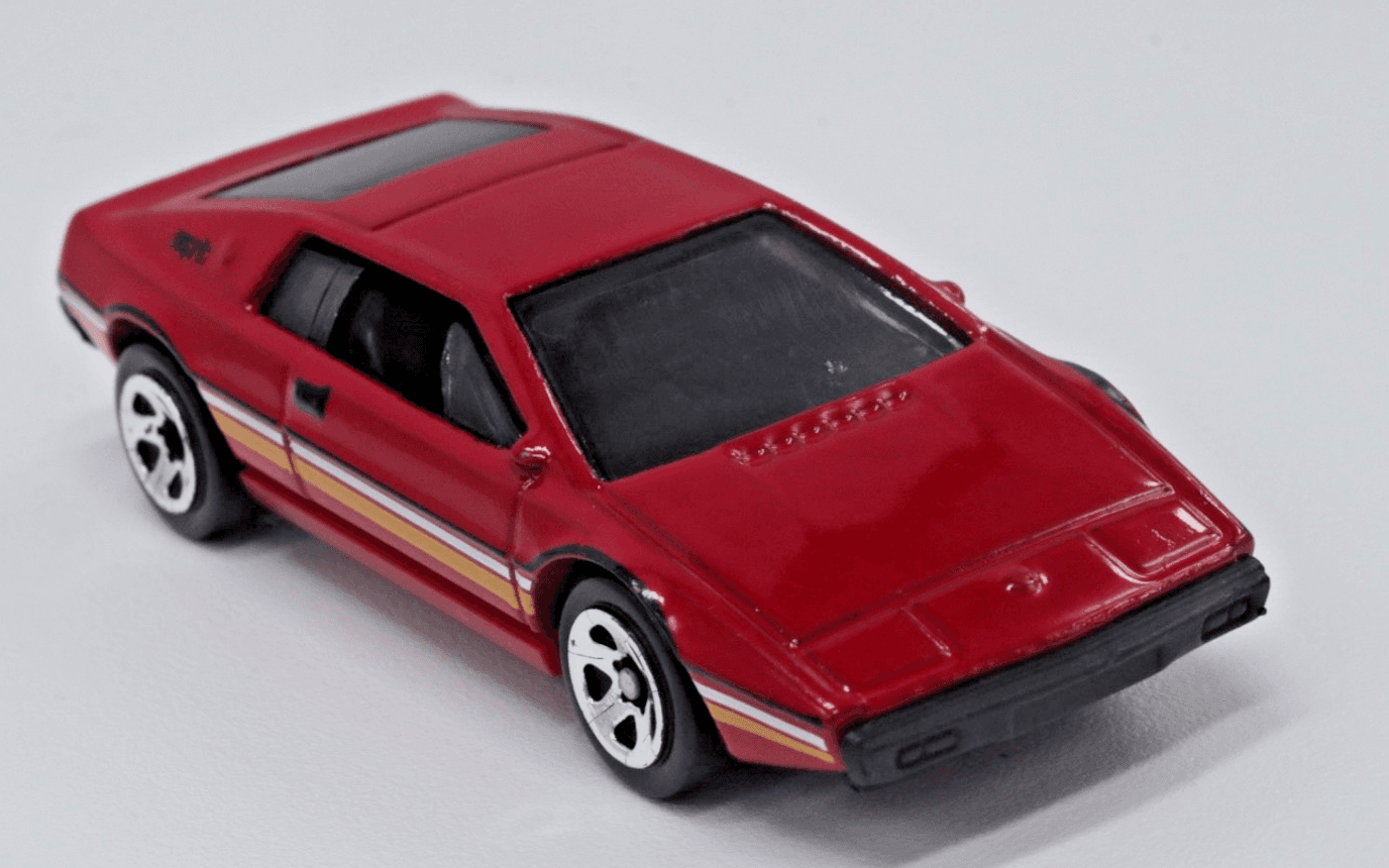 Johnny Lightning ~ 1980 LOTUS ESPRIT TURBO ~ Red 1:64 Diecast Car