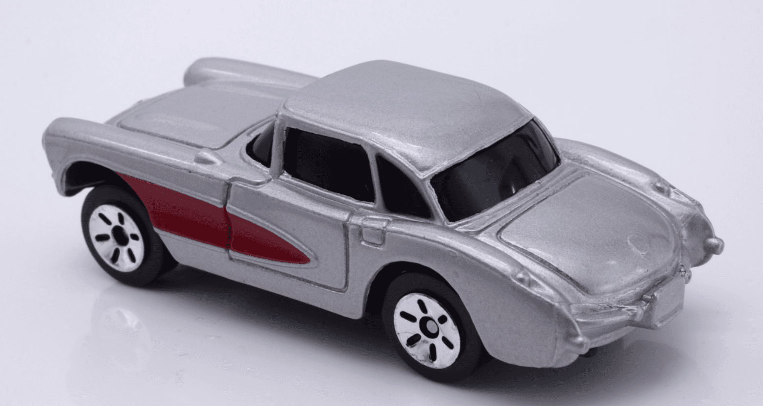 Maisto ~ 1957 CHEVROLET CORVETTE ~ Silver / Red 1:64 Diecast - Thumbnail 6