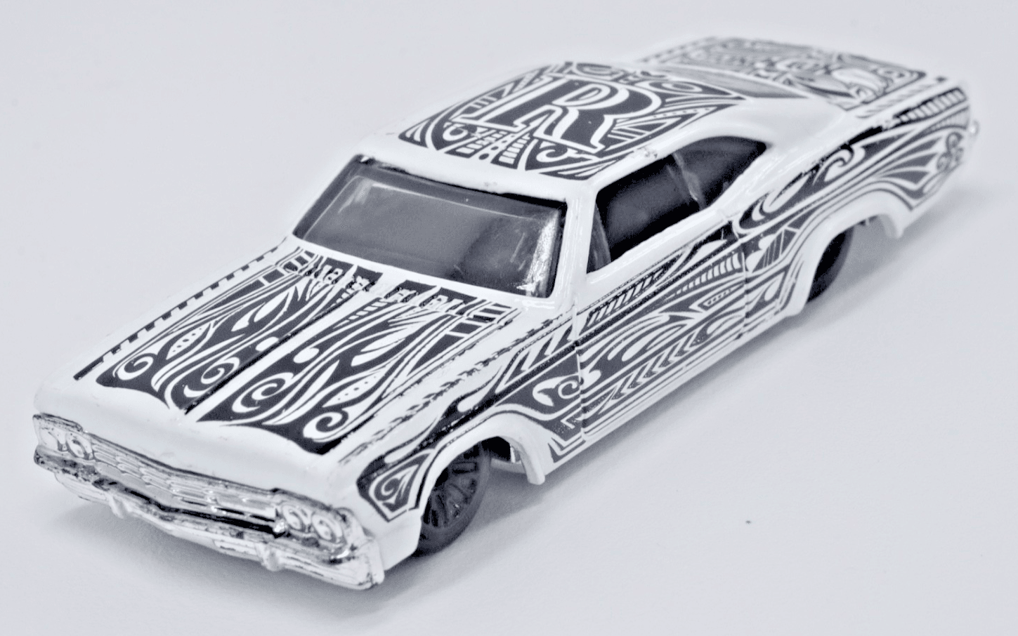 2016 Hot Wheels Art Cars (1/10) ~ 1965 CHEVY IMPALA ~ Collector # 191/250 1/164 - Thumbnail 2