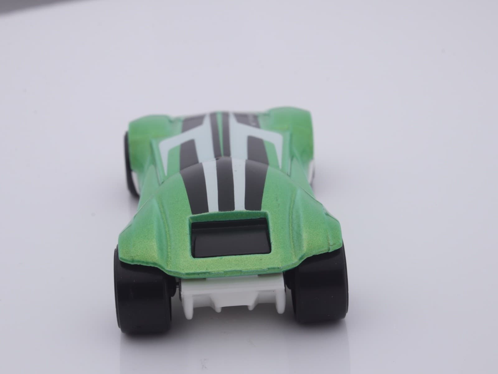 2020 Hot Wheels Dream Garage ~ TWIN MILL GEN-E (4/10) ~ 1/64 Green 62/250 - Thumbnail 8