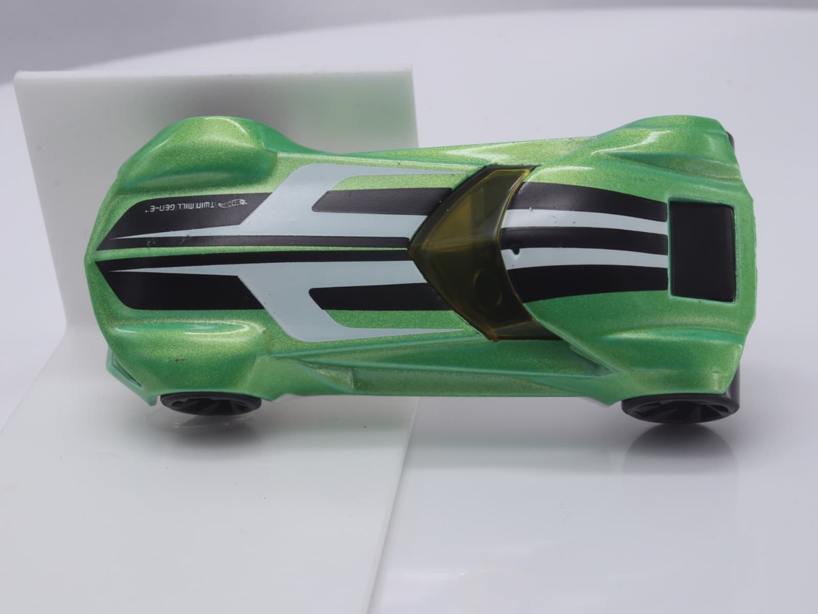 2020 Hot Wheels Dream Garage ~ TWIN MILL GEN-E (4/10) ~ 1/64 Green 62/250 - Thumbnail 10