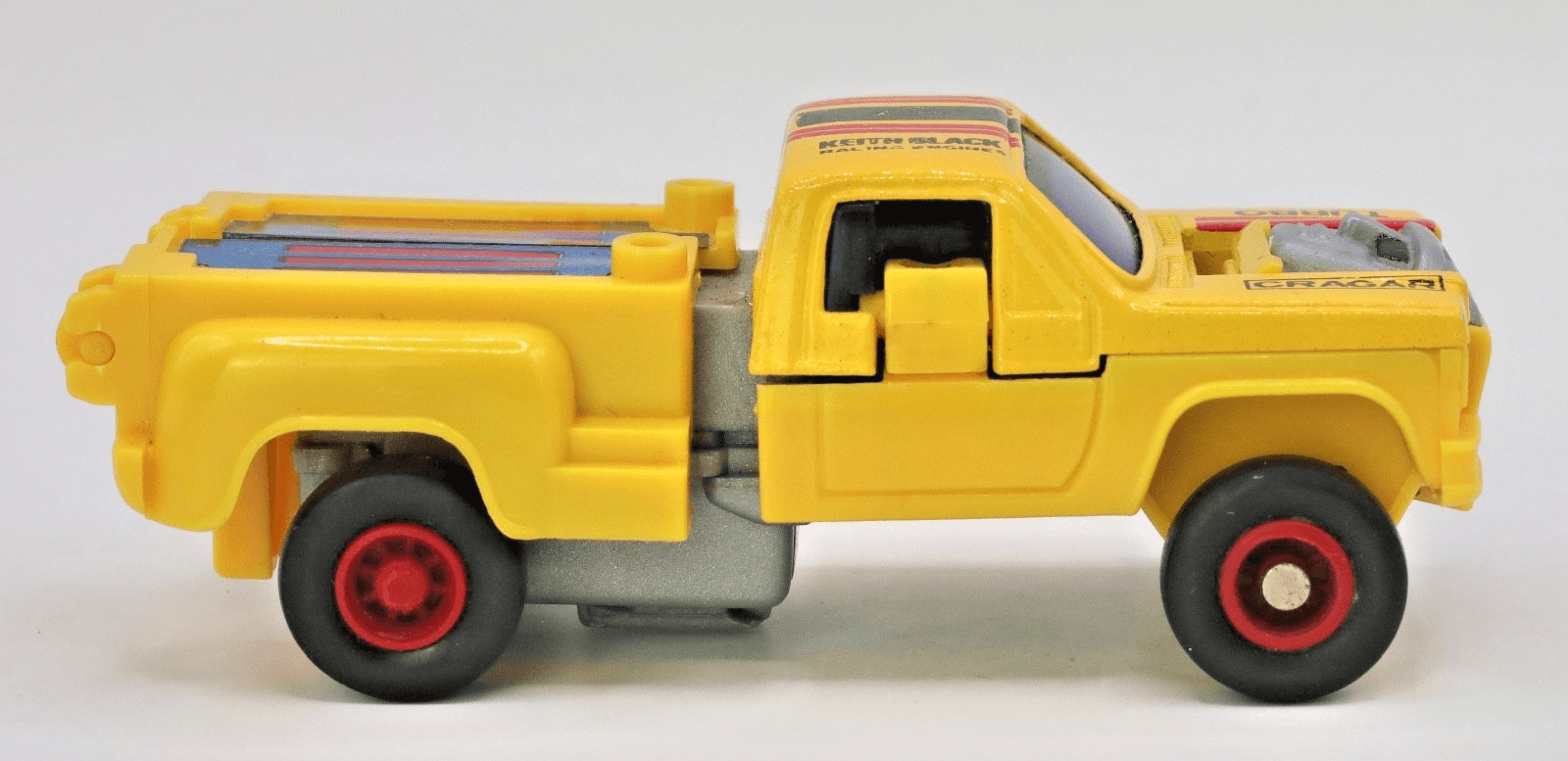MC Toys ~ DYNABOT / MOTOBOT ~ Yellow Race Truck 4 x 4 Robot Transformer 1980s