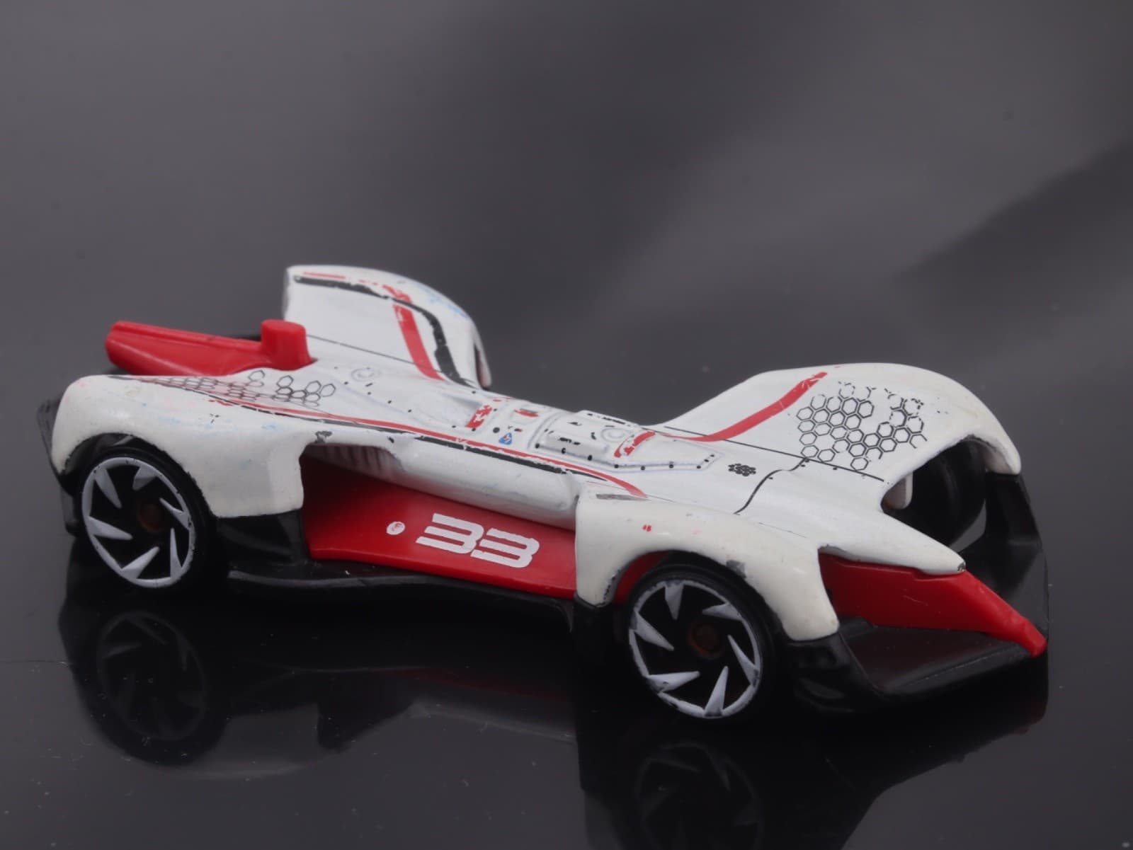 20129 Hot Wheels Race Day ~ ROBORACE ROBOCAR (9/10) ~ 1/64 Diecast 161/250