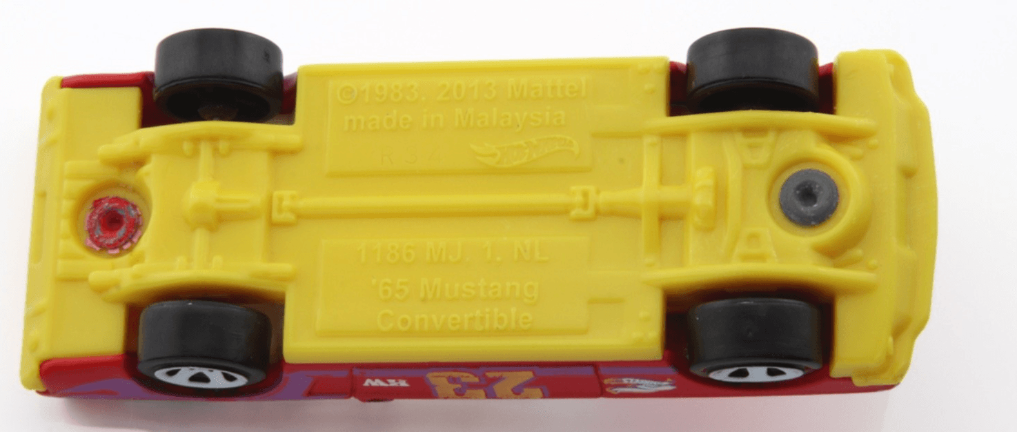 2023 Hot Wheels Spring / Easter Series ~ 1965 FORD MUSTANG CONVERTIBLE ~ 1:64 - Thumbnail 10