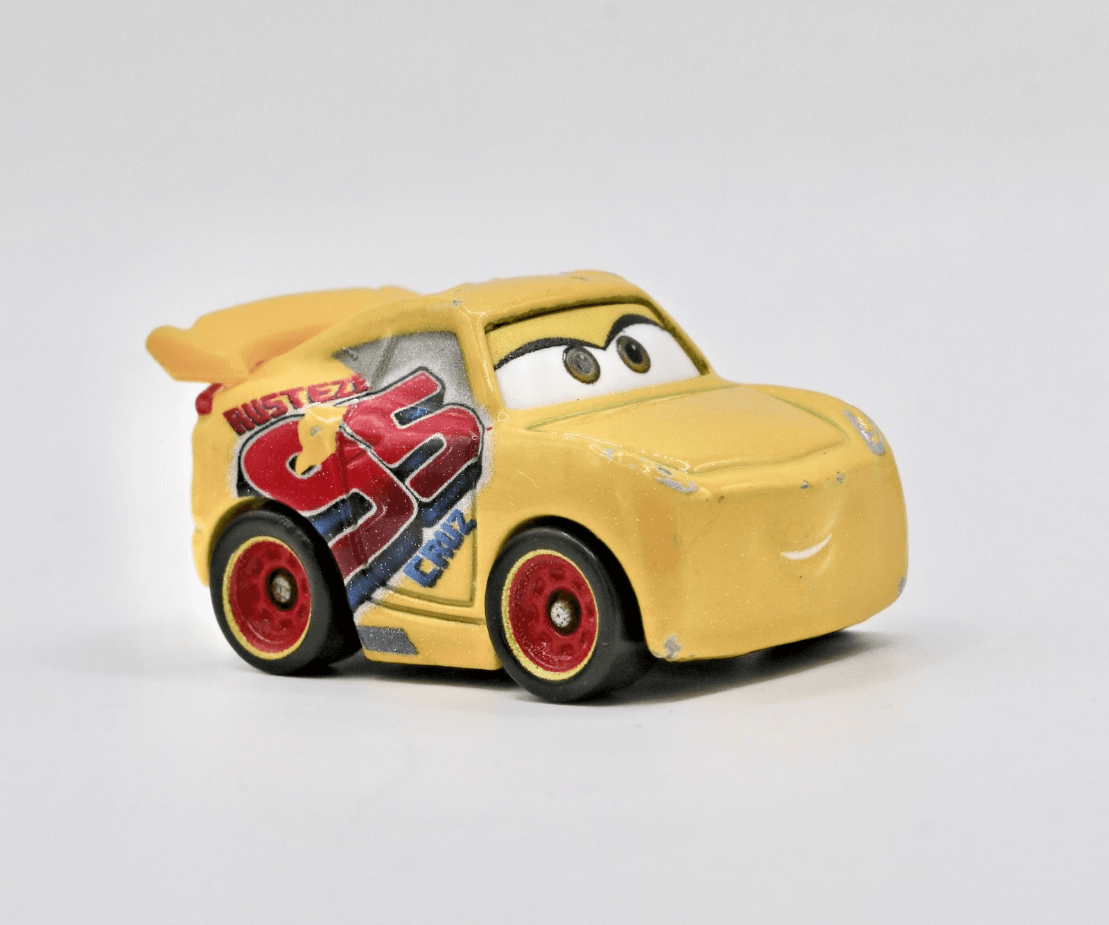 Disney Pixar Cars ~ Mini Racers ~ RUST-EZE CRUZ RAMIREZ #95 ~ Diecast