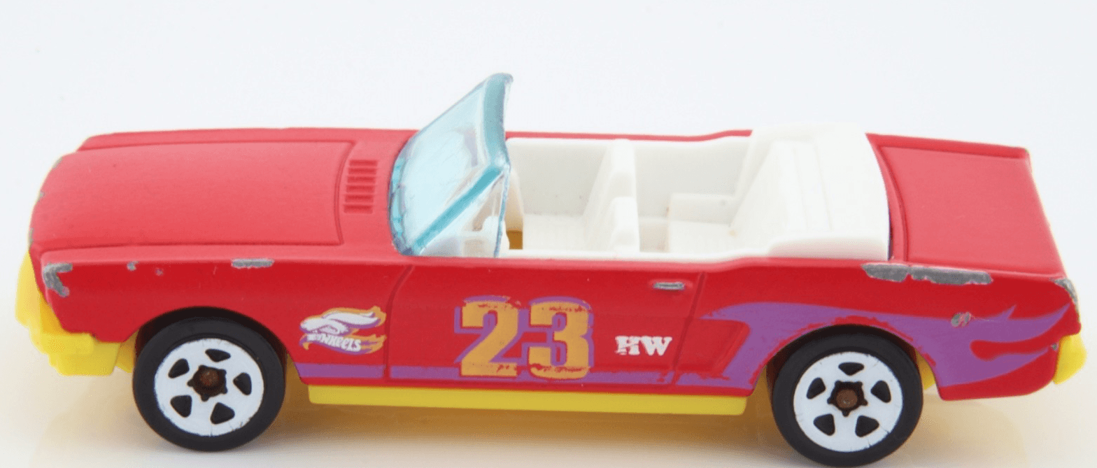 2023 Hot Wheels Spring / Easter Series ~ 1965 FORD MUSTANG CONVERTIBLE ~ 1:64 - Thumbnail 4