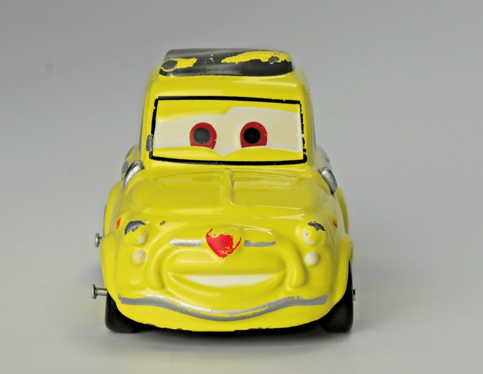 Disney Pixar Cars ~ Mini Racers ~ LUIGI ~ Yellow Fiat 500 ~ Diecast 1:100 Toy - Thumbnail 9