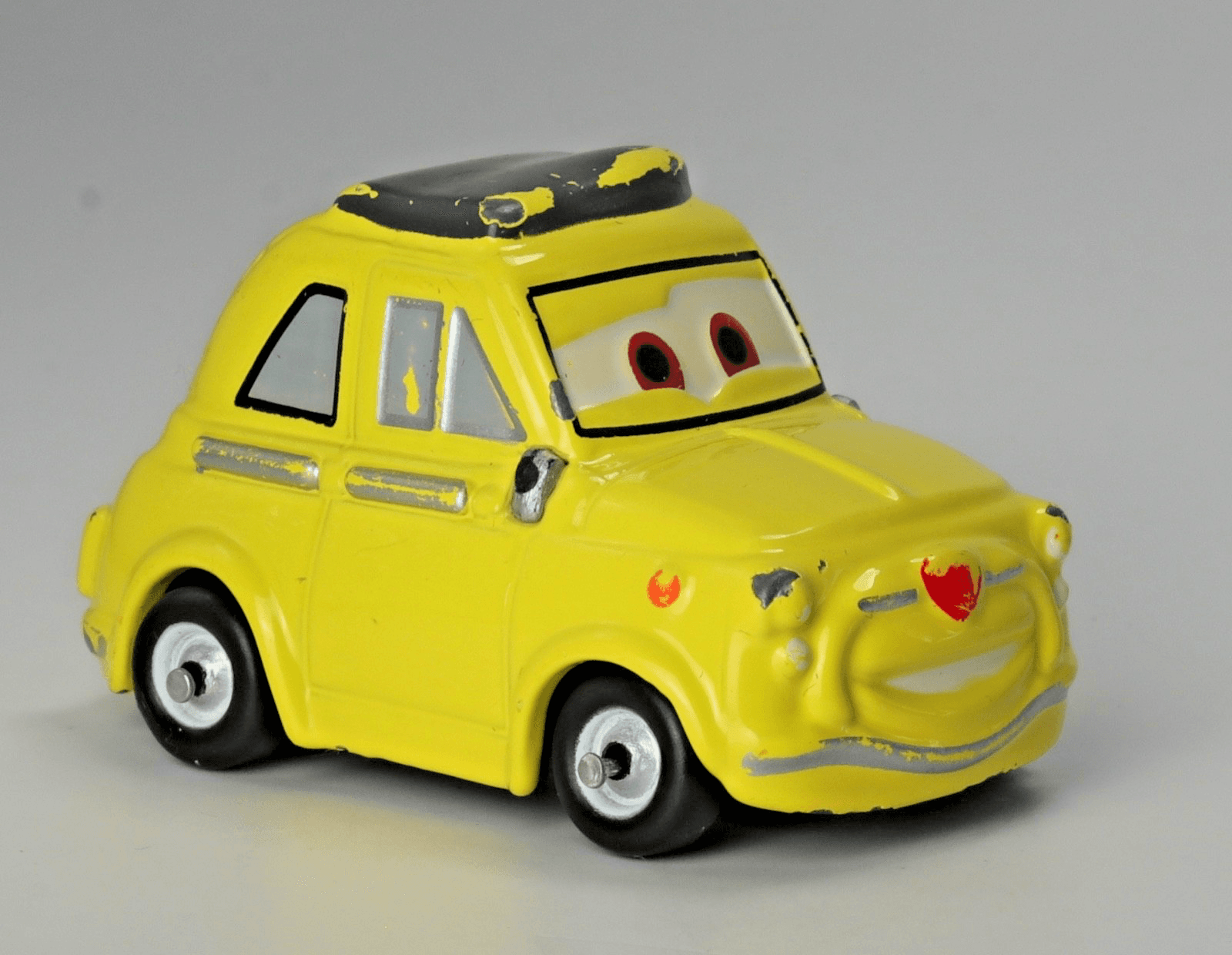 Disney Pixar Cars ~ Mini Racers ~ LUIGI ~ Yellow Fiat 500 ~ Diecast 1:100 Toy