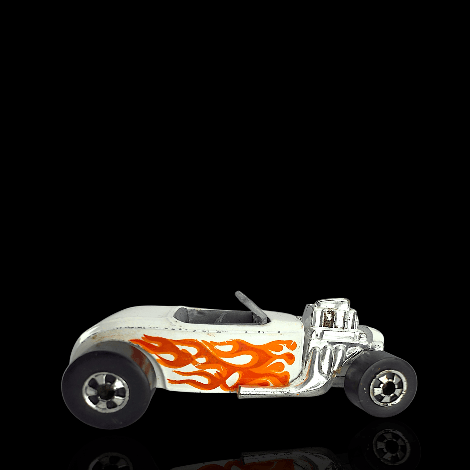 Hot Wheels 1975 Street Rodder ~ '32 Ford Roadster ~ Blackwall