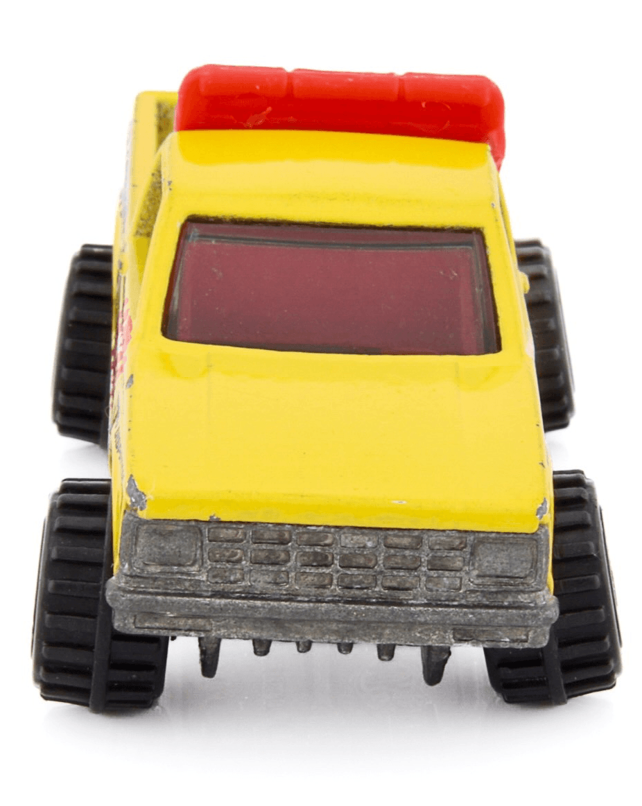 VINTAGE Hot Wheels ~ 1982 CHEVY S10 SURF PATROL LIFEGUARD RESCUE TRUCK ~ 1:64 - Thumbnail 9