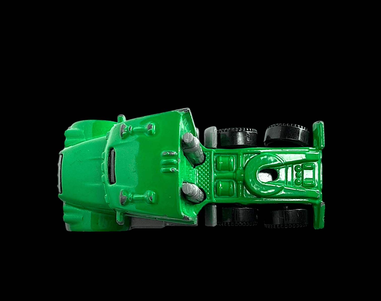 Matchbox 2004 Green Tractor Cab Diecast - Treasure Inside #31 - Thumbnail 4