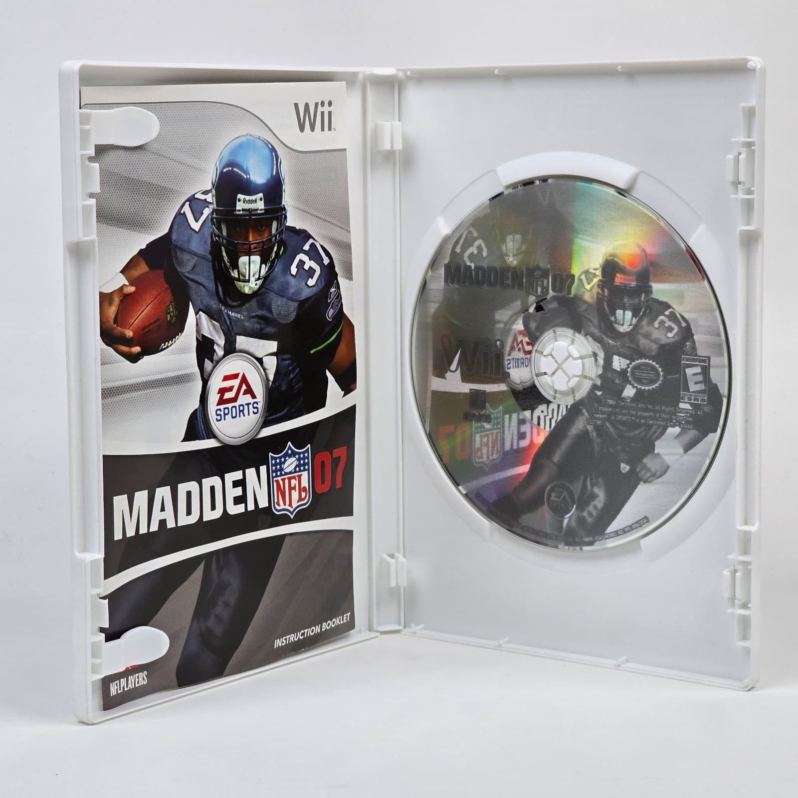 Madden NFL 07 (Nintendo Wii) CIB COMPLETE - Thumbnail 2