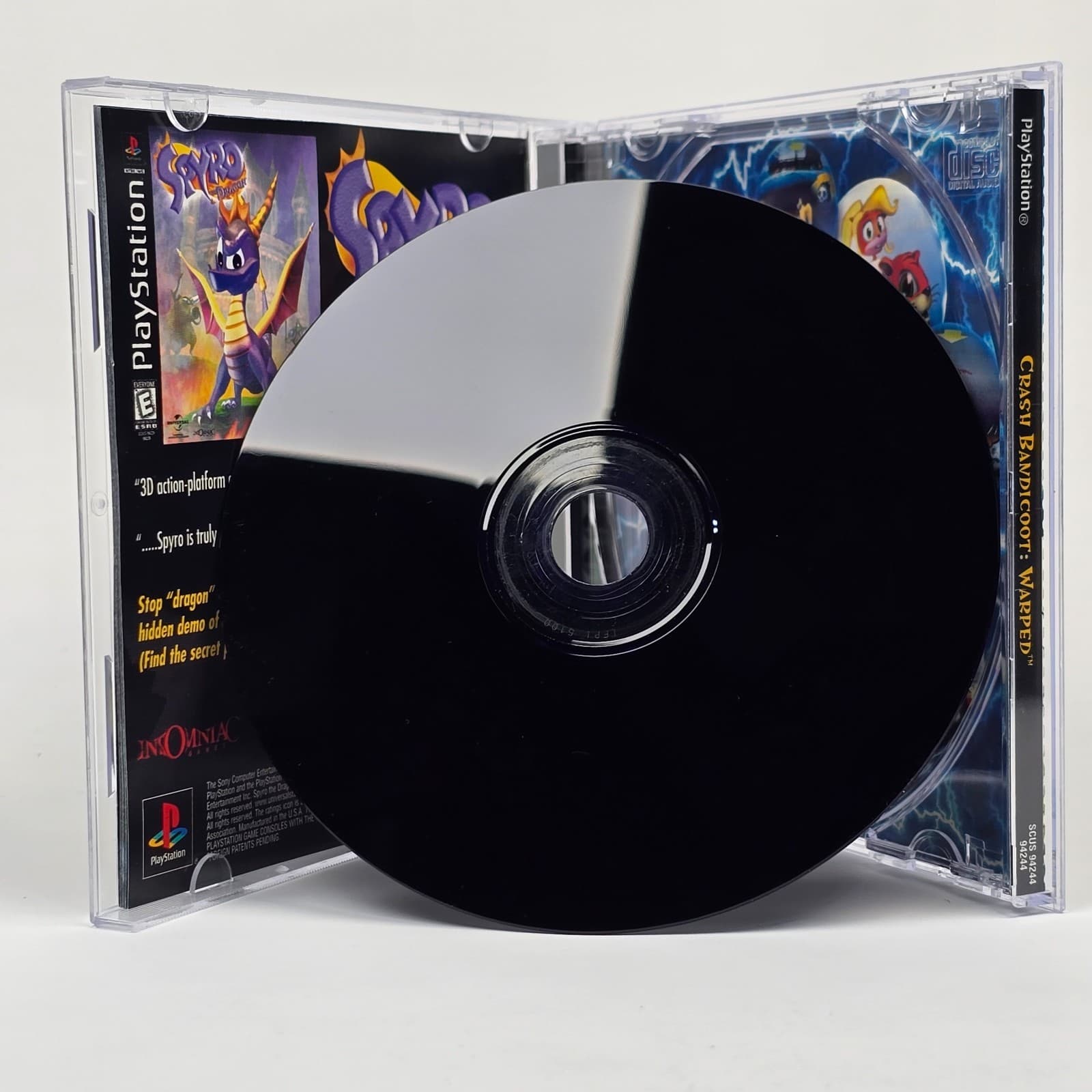 💿REFURBISHED Crash Bandicoot: Warped (PlayStation 1 PS1) Lenticular Holo CIB💿 - Thumbnail 3