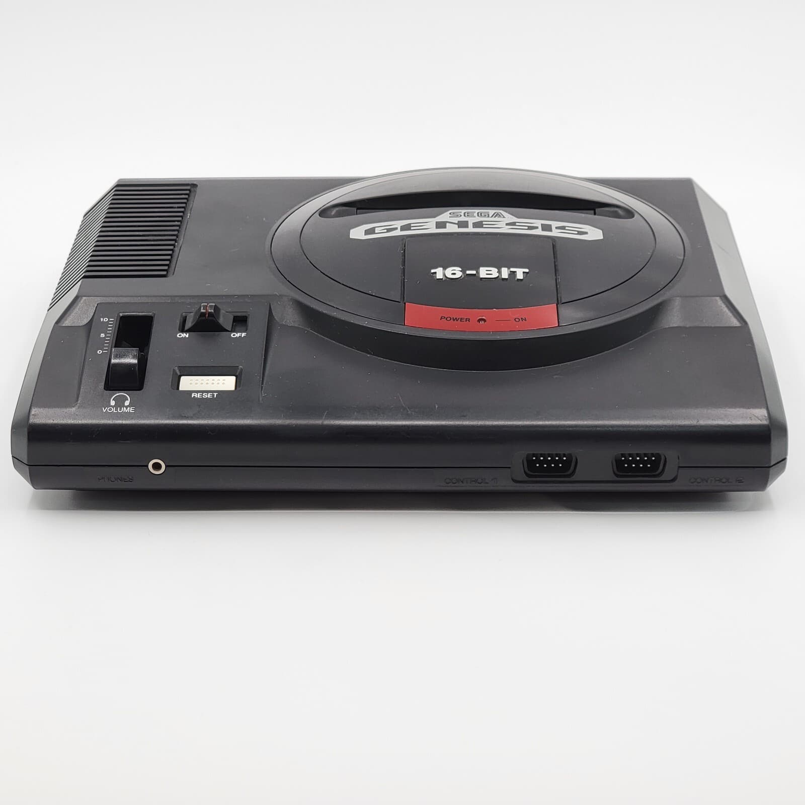 Sega Genesis Model 1 MK1601 Console Only THOROUGHLY CLEANED & TESTED - Thumbnail 2