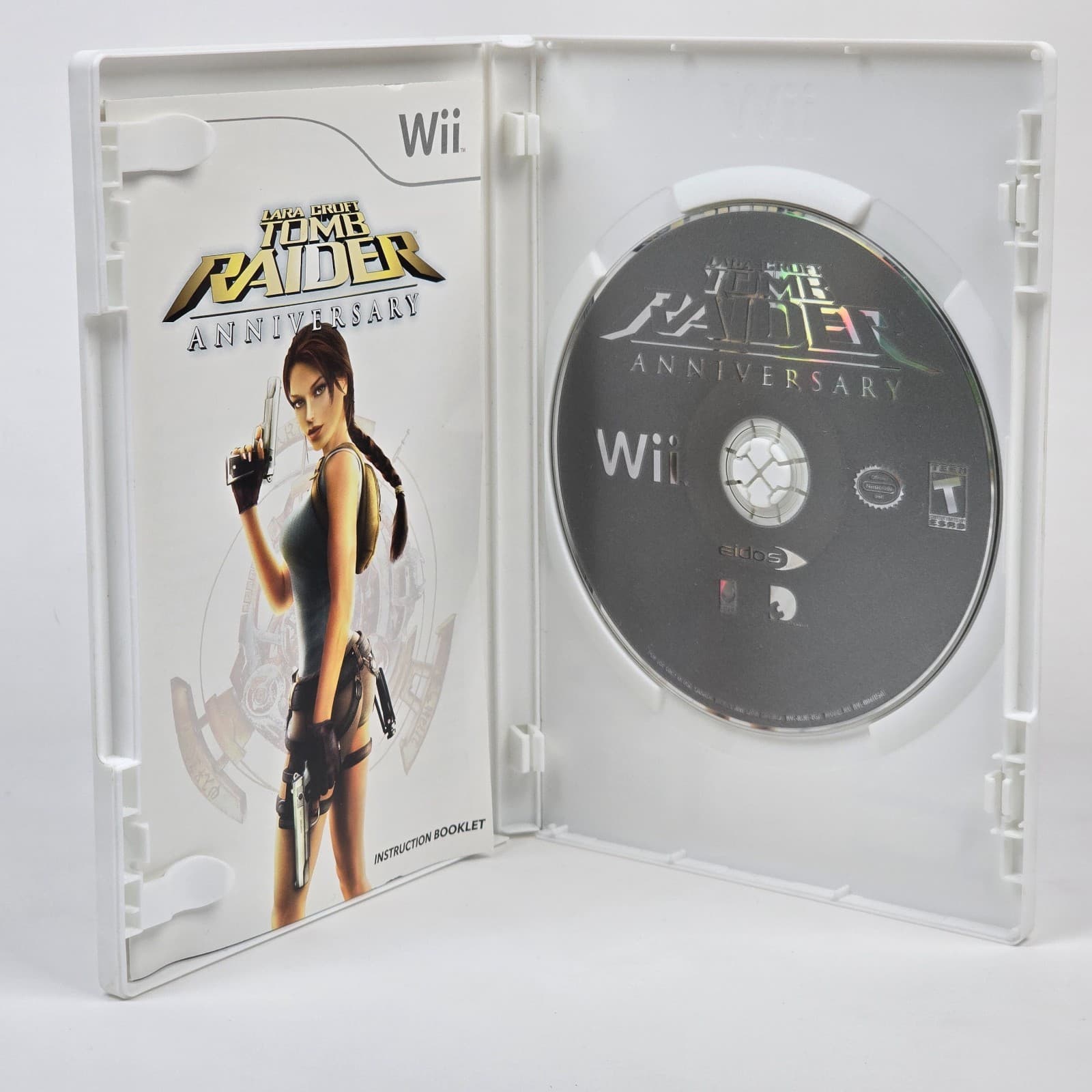 Lara Croft Tomb Raider: Anniversary (Nintendo Wii) CIB COMPLETE - Thumbnail 2