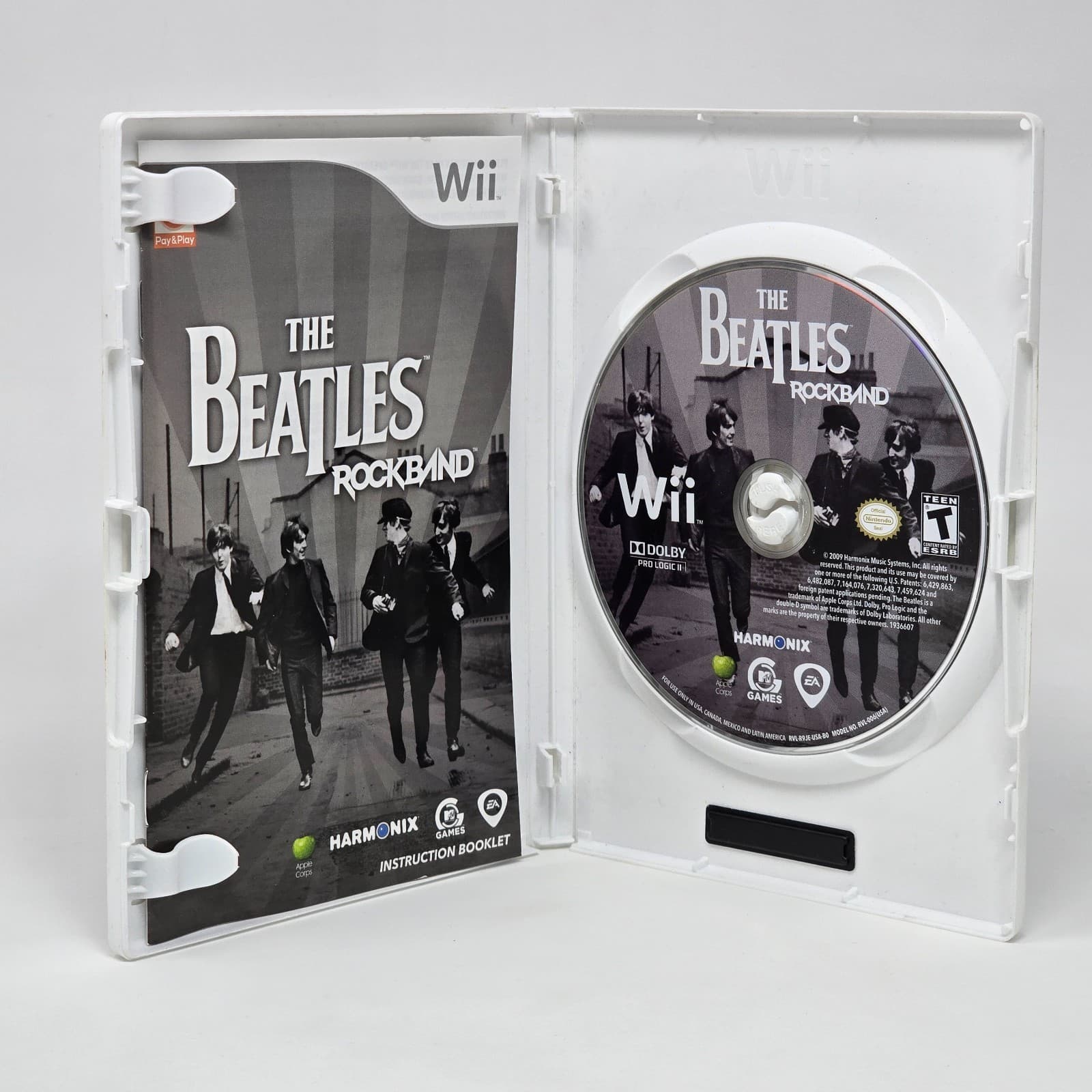 The Beatles: Rock Band (Nintendo Wii) CIB COMPLETE & TESTED - Thumbnail 2