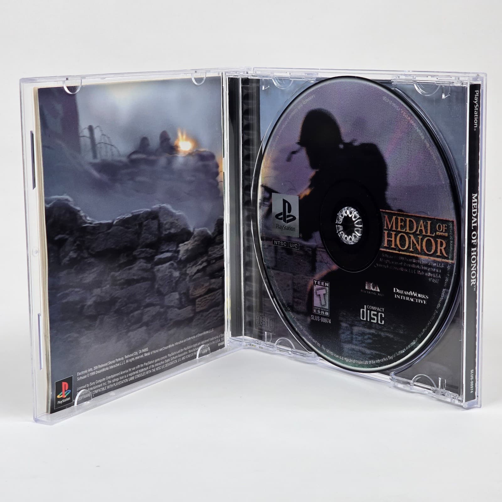 Medal of Honor (PlayStation 1 PS1) Black Label CIB COMPLETE - Thumbnail 2