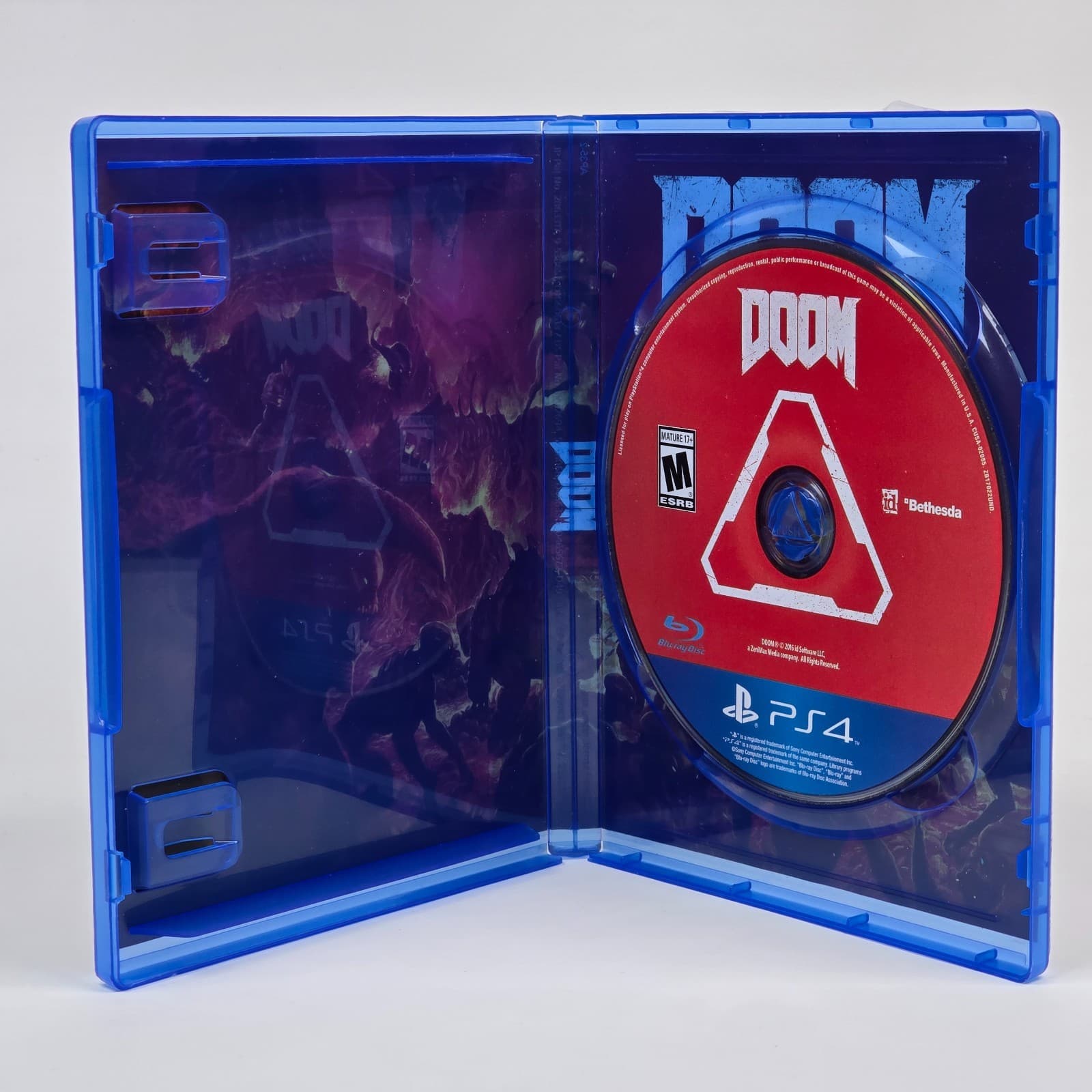 Doom (PlayStation 4 PS4) Case & Disc - Thumbnail 2