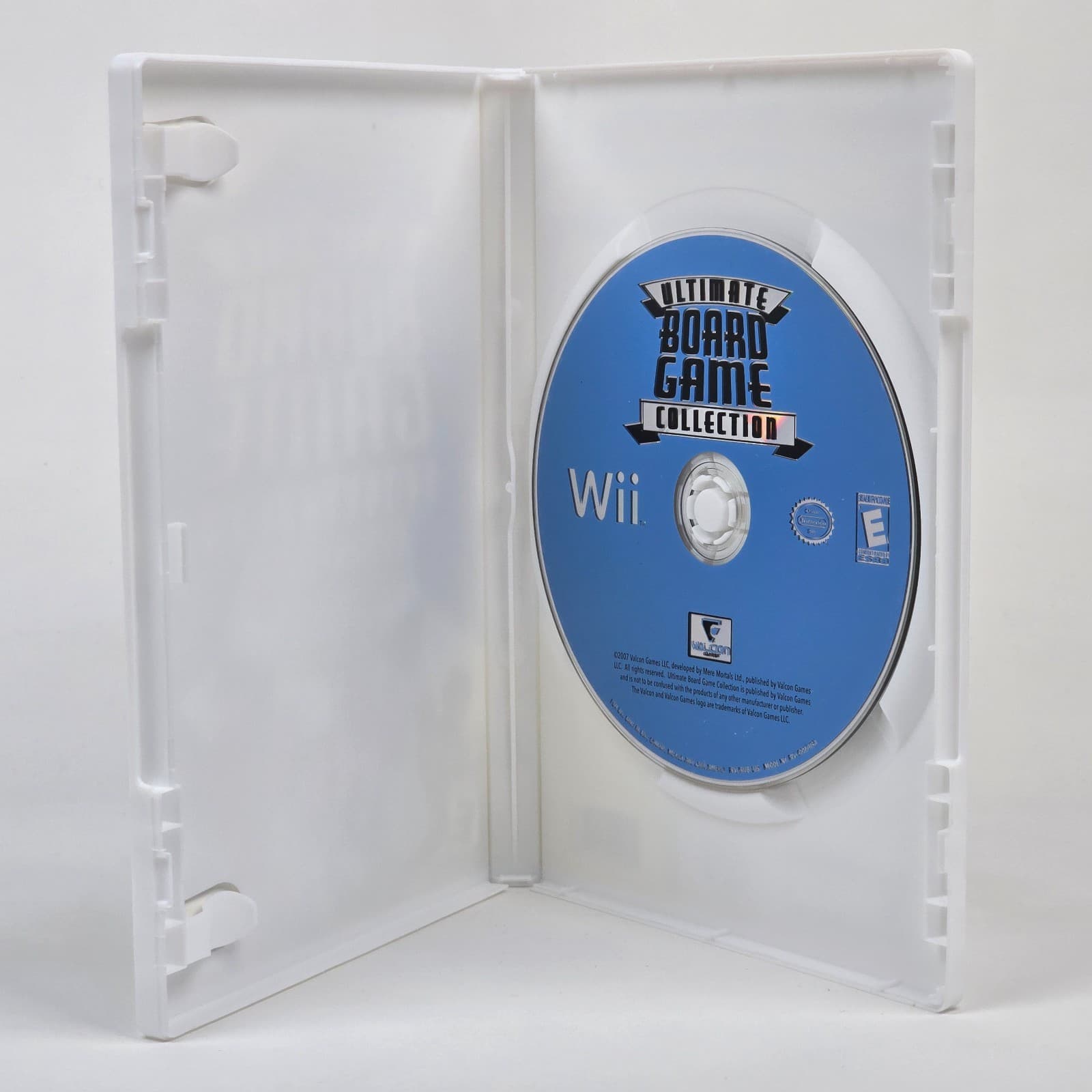 Ultimate Board Game Collection (Nintendo Wii) Case & Disc - Thumbnail 2