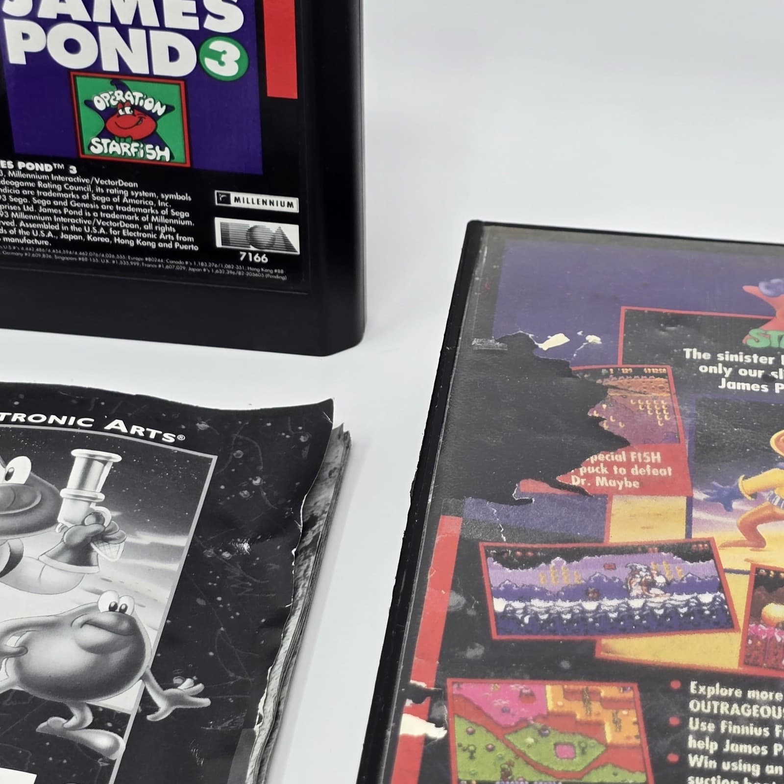 James Pond 3 (Sega Genesis) CIB COMPLETE & TESTED (Heavy Case Art Damage) - Thumbnail 2