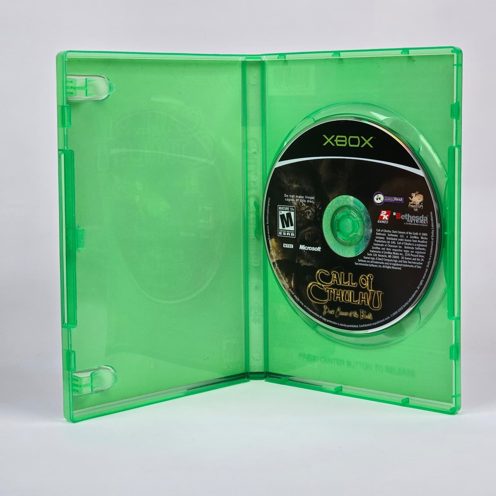 Call of Cthulhu: Dark Corners of the Earth (Original Xbox) Case & Disc - Thumbnail 2