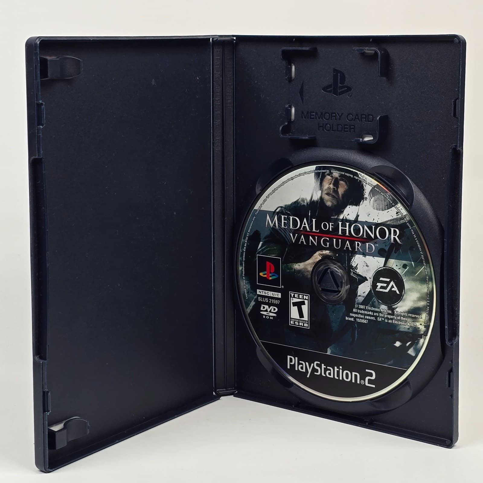 Medal of Honor: Vanguard (PlayStation 2 PS2) Black Label Case & Disc - Thumbnail 2