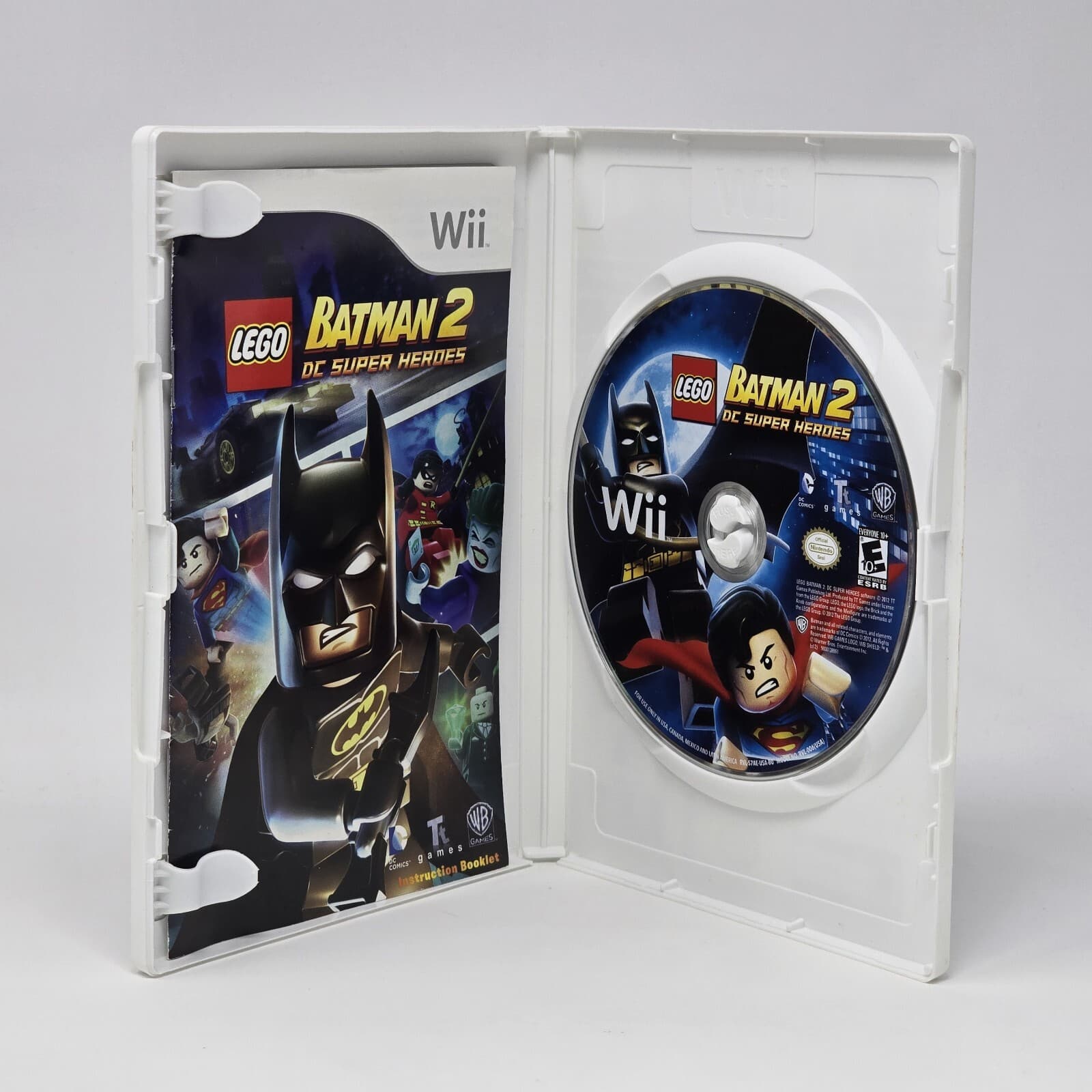 LEGO Batman 2: DC Super Heroes (Nintendo Wii) CIB COMPLETE & TESTED - Thumbnail 2
