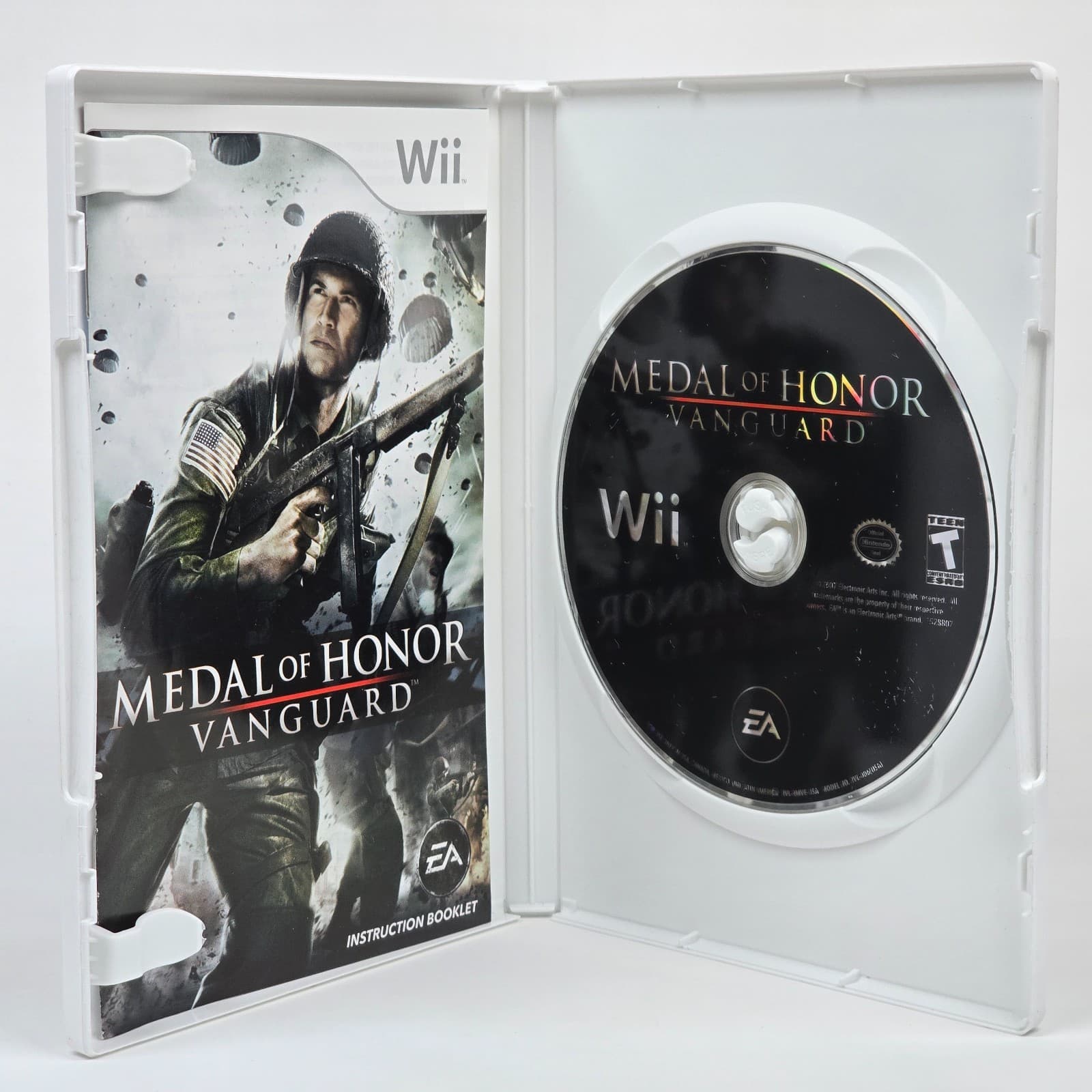 Medal of Honor: Vanguard (Nintendo Wii) CIB COMPLETE - Thumbnail 2