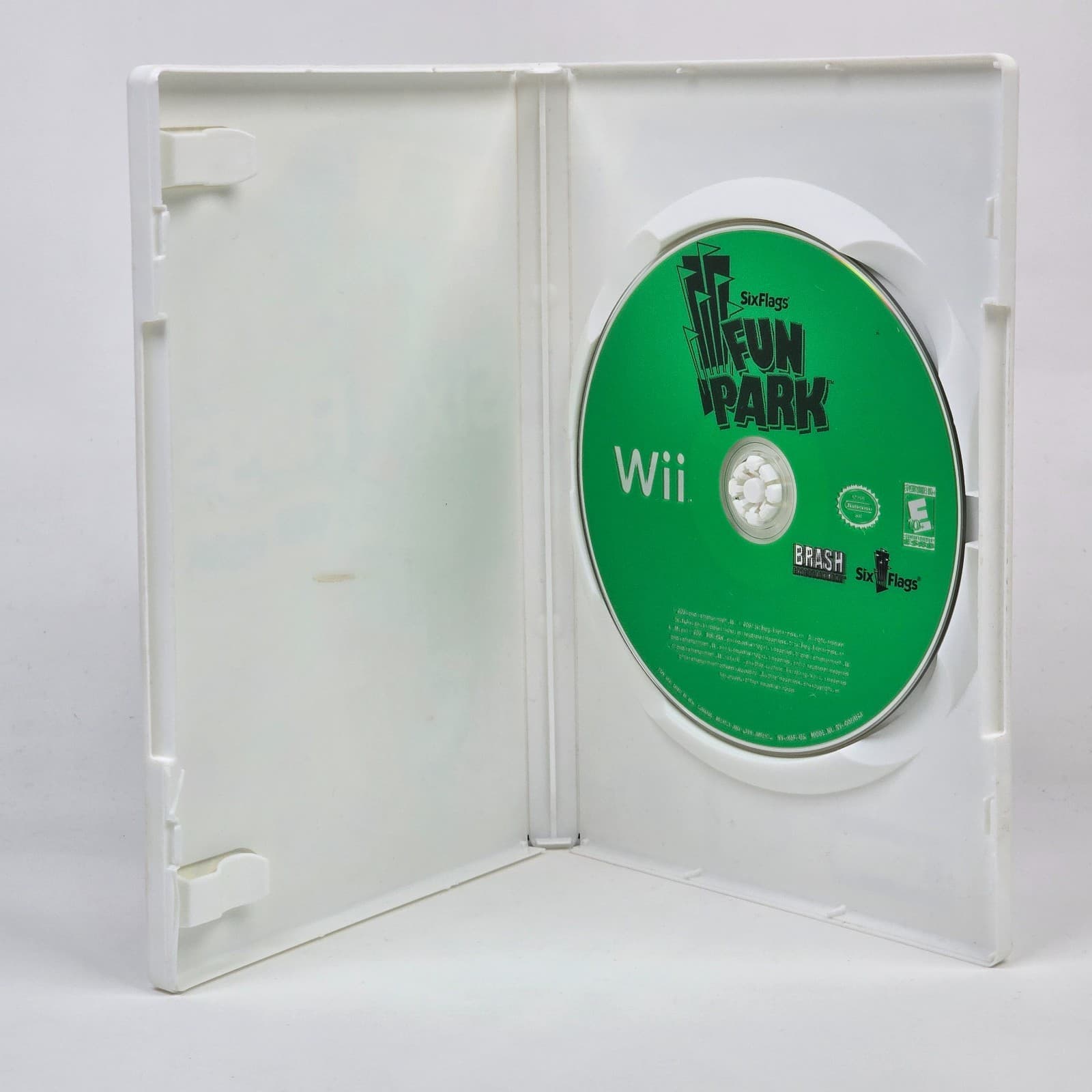 Six Flags Fun Park (Nintendo Wii) Case & Disc TESTED - Thumbnail 2
