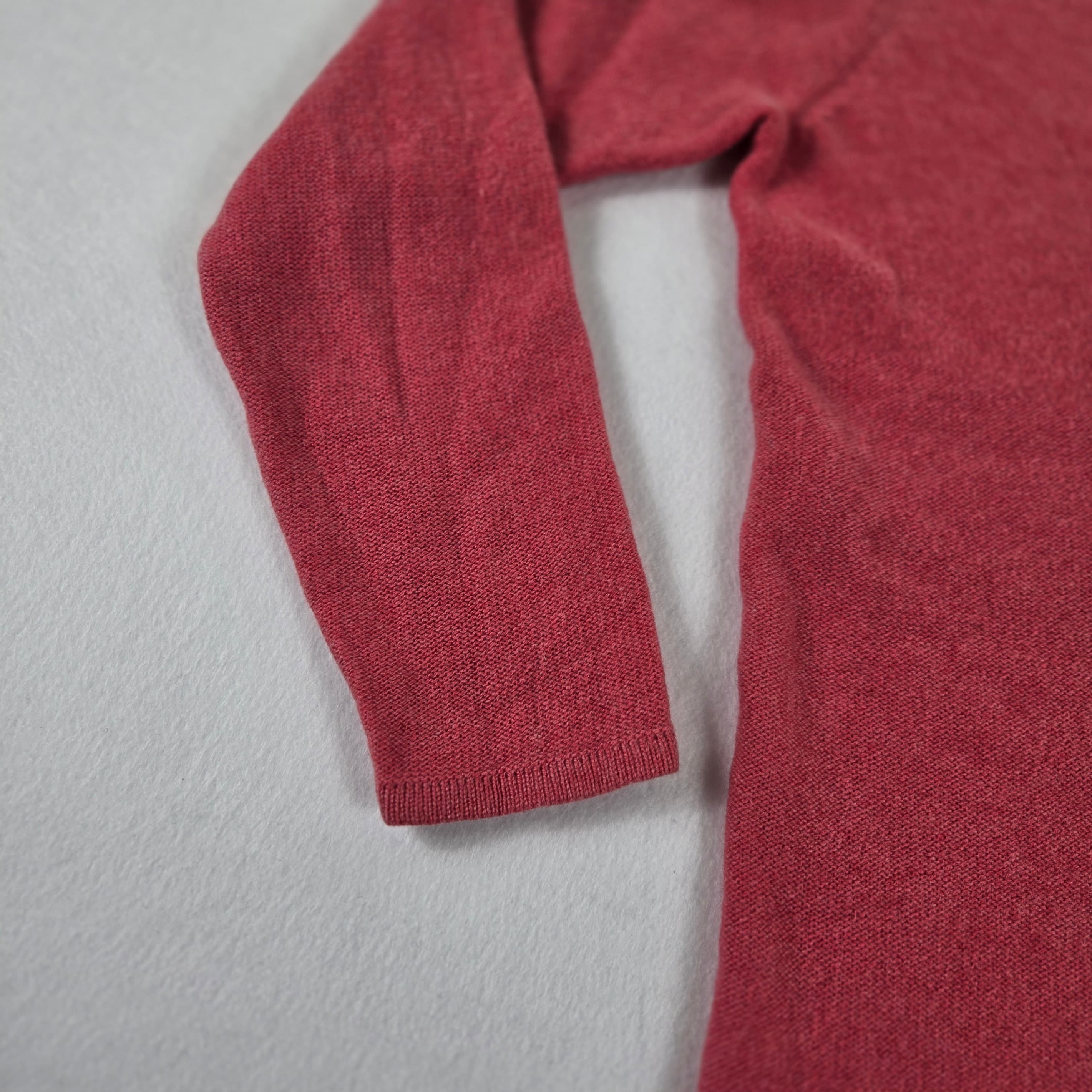 Saks Fifth Avenue Red V-Neck  100% Cashmere Sweater Size M - Thumbnail 6