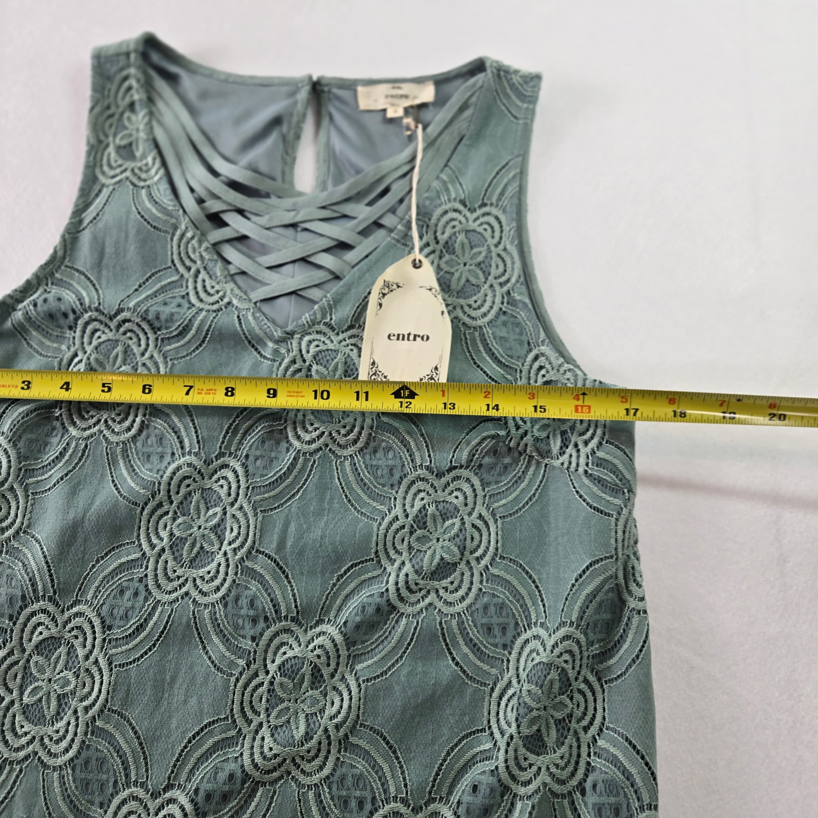 Entro Lace Overlay Dress Small NWT - Thumbnail 11