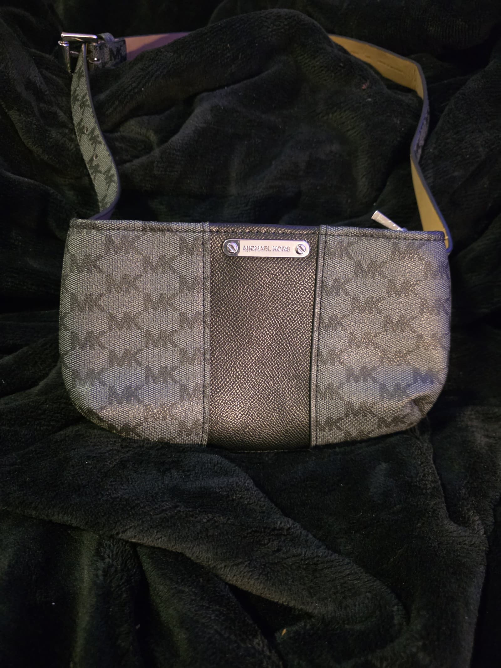 Michael kors clutch bag