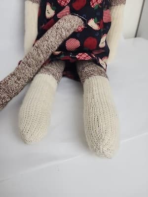 Vintage 1998 Sock Monkey second smile on butt Apple apron Hat 24" - Thumbnail 10