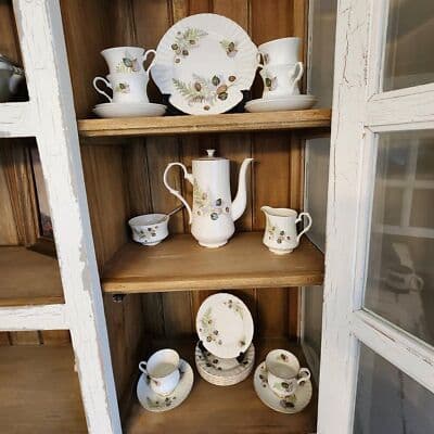 Claddagh‎ China_Made in Galway Ireland_Serves 4