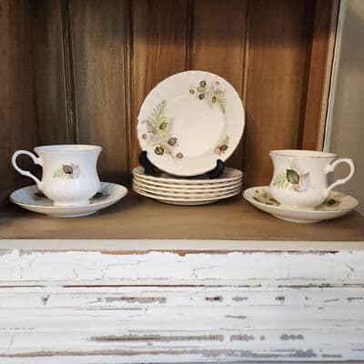 Claddagh‎ China_Made in Galway Ireland_Serves 4 - Thumbnail 5