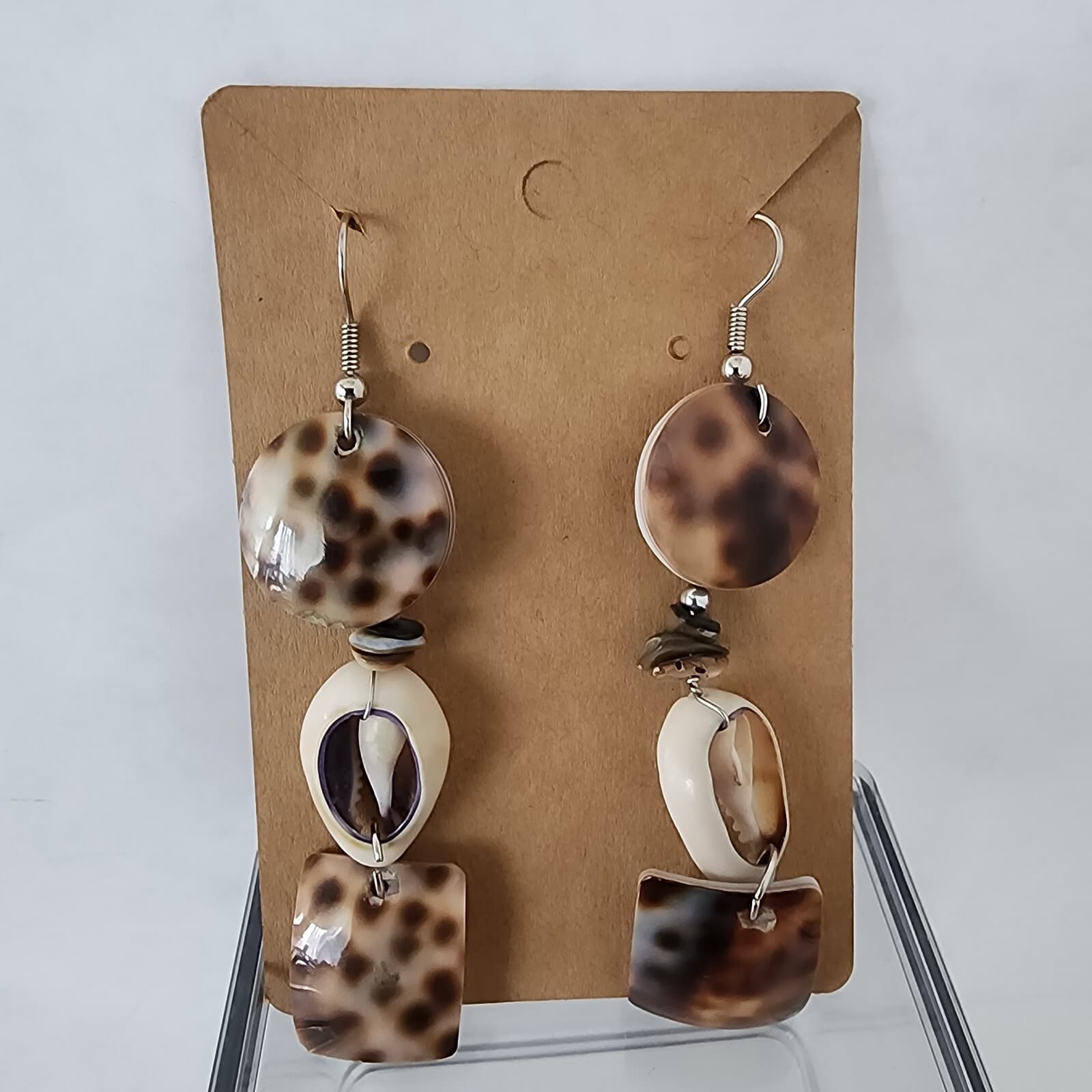 Vintage 1980s Shell Dangle Earrings Brown Cream Tan Cowrie Tiger Chandelier - Thumbnail 2