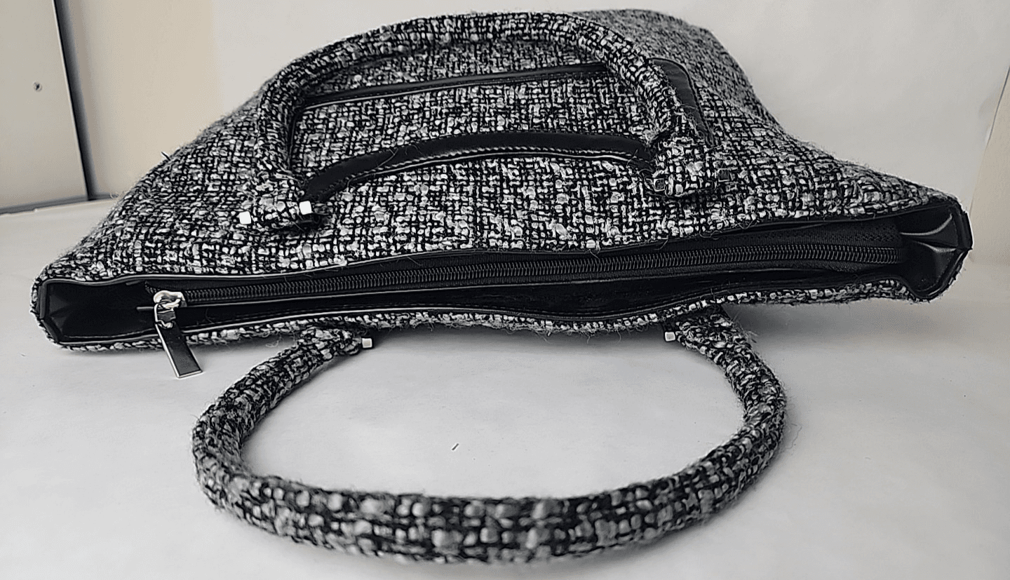 Tweed Tote Feathers Beads Sequence Gems Black Trim 2006 - Thumbnail 9