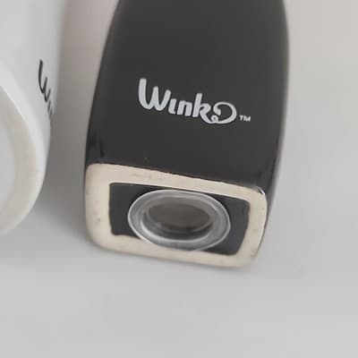 Wink Red Nail Polish Shape Salt & Pepper Shakers Set 4" Tall black white - Thumbnail 8