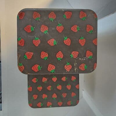Vintage Strawberry Tin Canister Set Made in USA Red White Brown Potpourri Press - Thumbnail 6