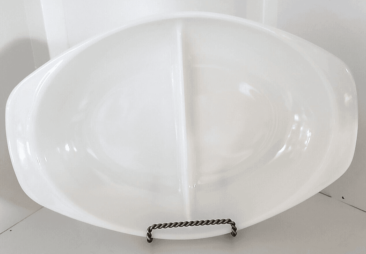 Vintage Pyrex White Ovenware 1 ½ Quart Split Casserole Dish 1063 Made in USA 22