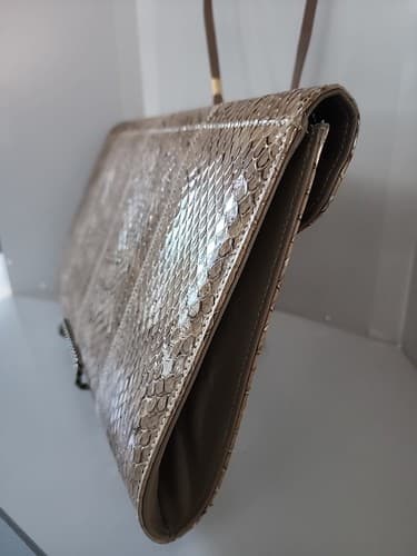 Vintage 1970s Tan Genuine Snakeskin Envelope Clutch Removeable Crossbody Strap - Thumbnail 12
