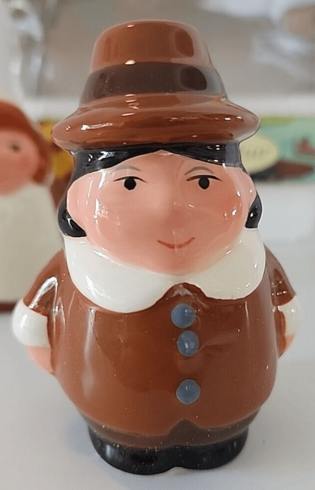 The Lilgrim Pair Salt & Pepper Shakers Publix Thanksgiving Premiere Edition 2005 - Thumbnail 3