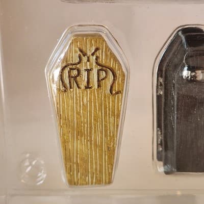 LEMAX Spooky Town Set of 3 Coffins 2007 New In Packaging #14853 - Thumbnail 8