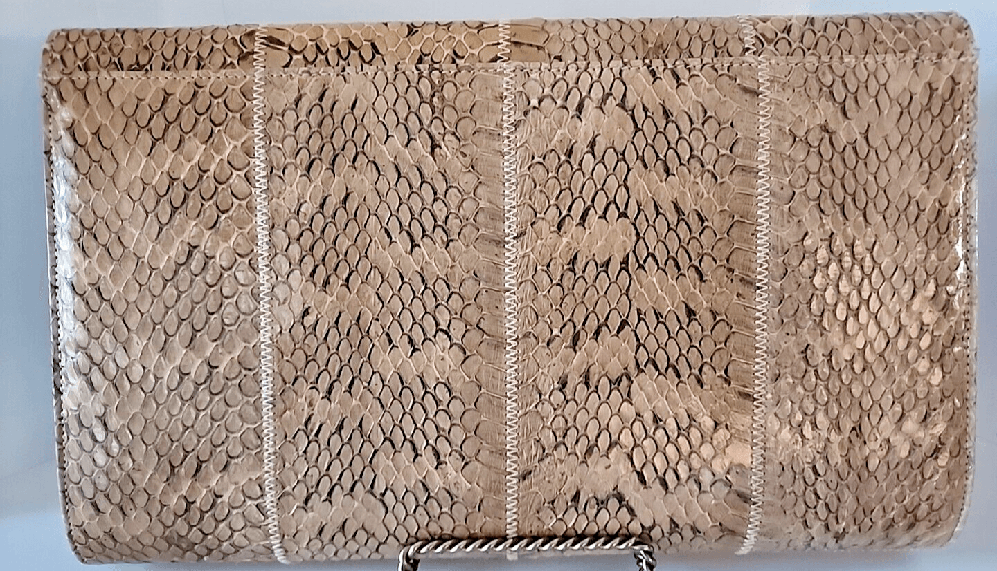 Vintage 1970s Tan Genuine Snakeskin Envelope Clutch Removeable Crossbody Strap - Thumbnail 2