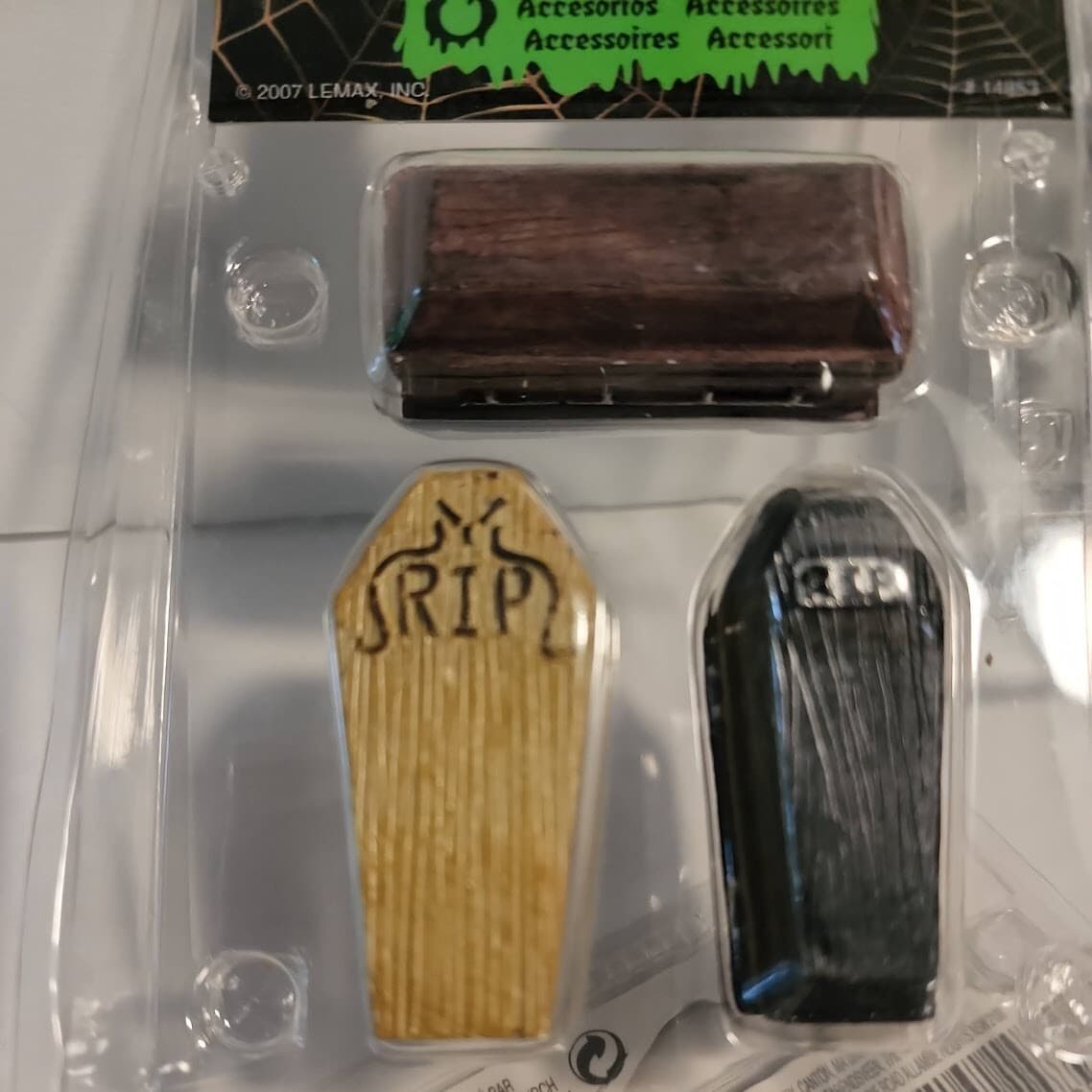 LEMAX Spooky Town Set of 3 Coffins 2007 New In Packaging #14853 - Thumbnail 4