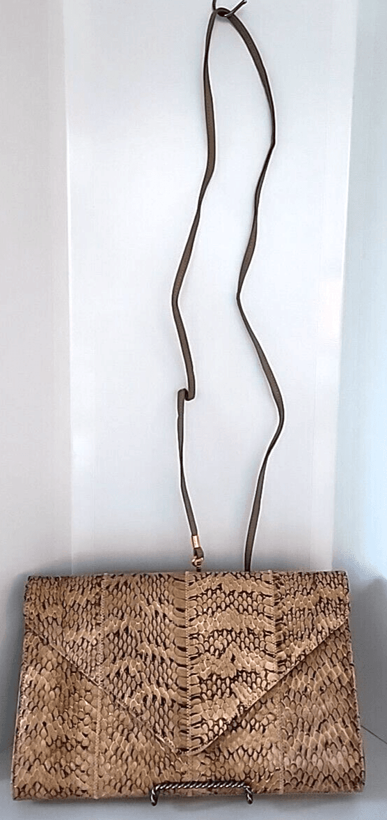 Vintage 1970s Tan Genuine Snakeskin Envelope Clutch Removeable Crossbody Strap - Thumbnail 3