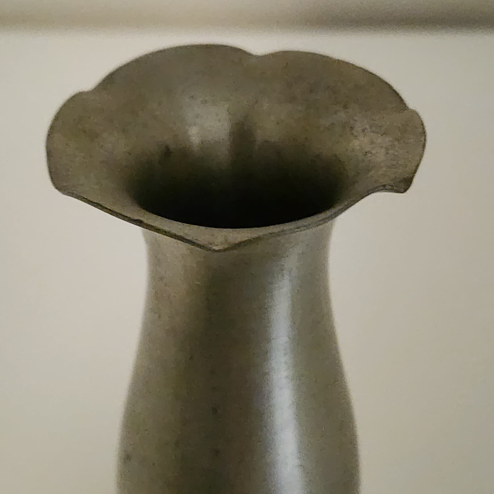 Pewter by Town House Trumpet 5.5" Bud Vase Small Stamped Flowers Scalloped Edge - Thumbnail 6