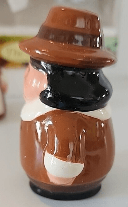 The Lilgrim Pair Salt & Pepper Shakers Publix Thanksgiving Premiere Edition 2005 - Thumbnail 6